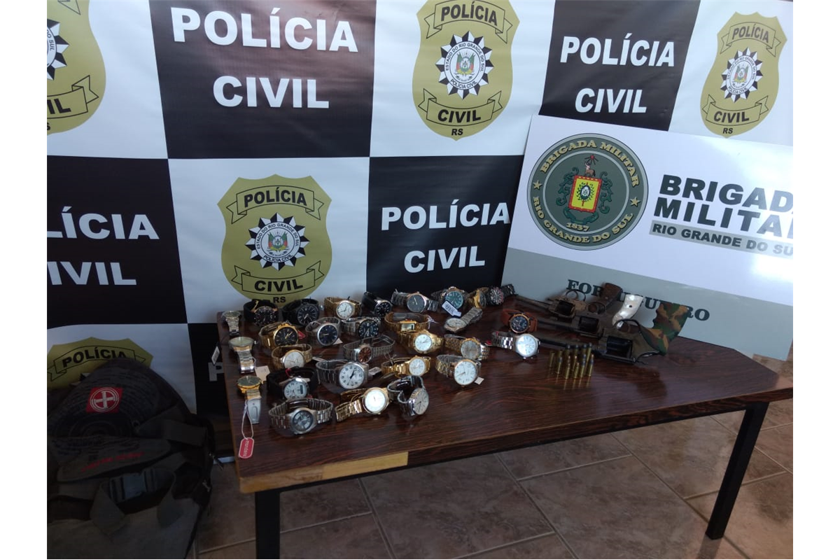 BM de Formigueiro com apoio da PC prende três individuos que participaram do roubo a joalheria em Restinga Sêca